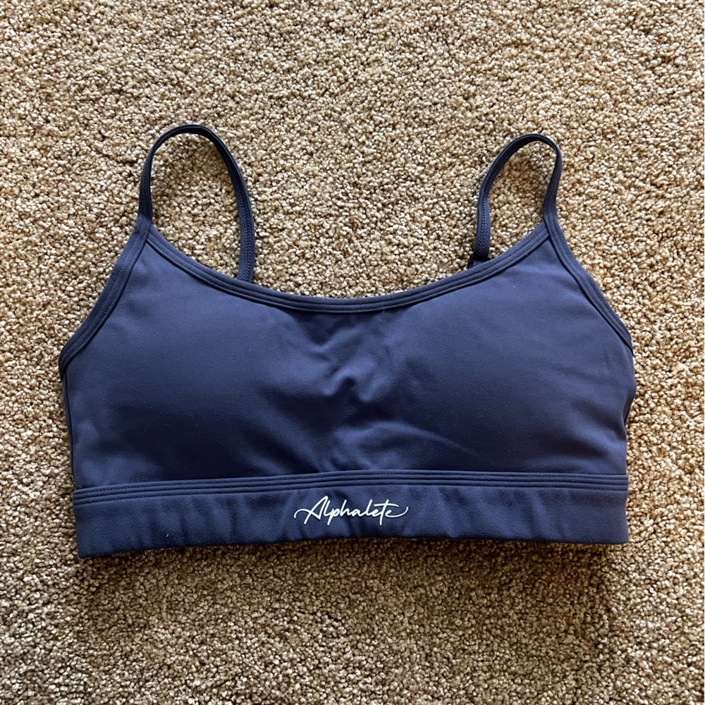 alphalete sports bra